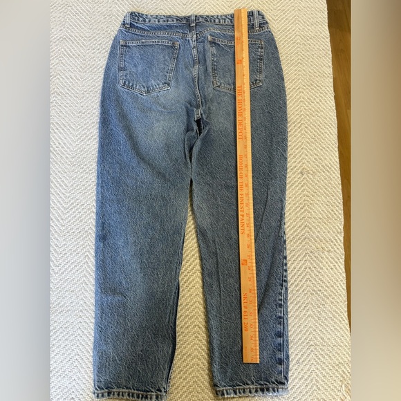 Zara Women’s Relaxed Fit Denim Jeans - Picture 7 of 8
